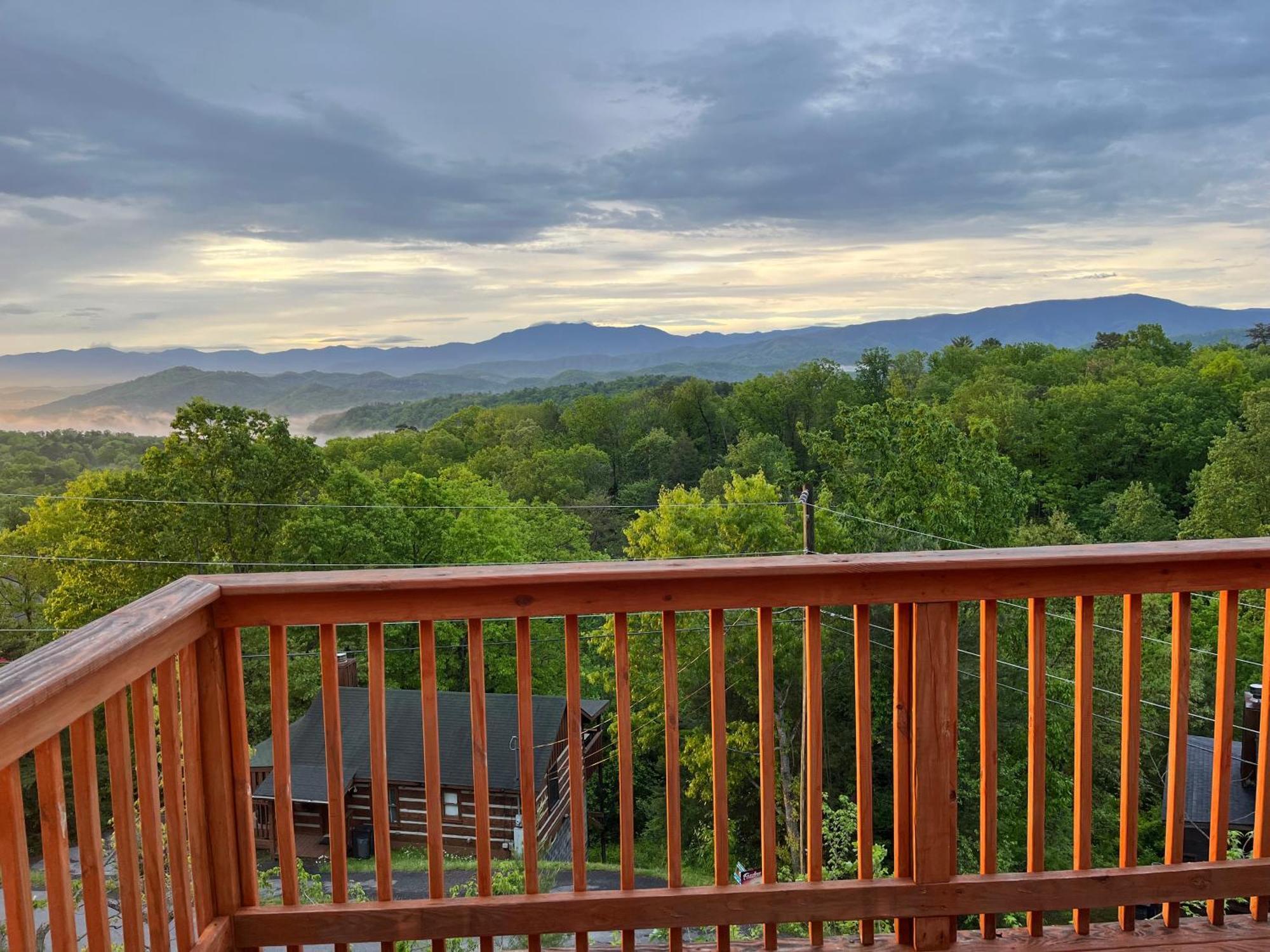 A Walk In The Clouds By Eden Crest Villa Sevierville Exterior foto